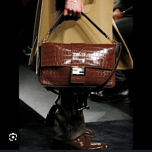 SOLD!!! Fendi XL baguette - Picture 14 of 14